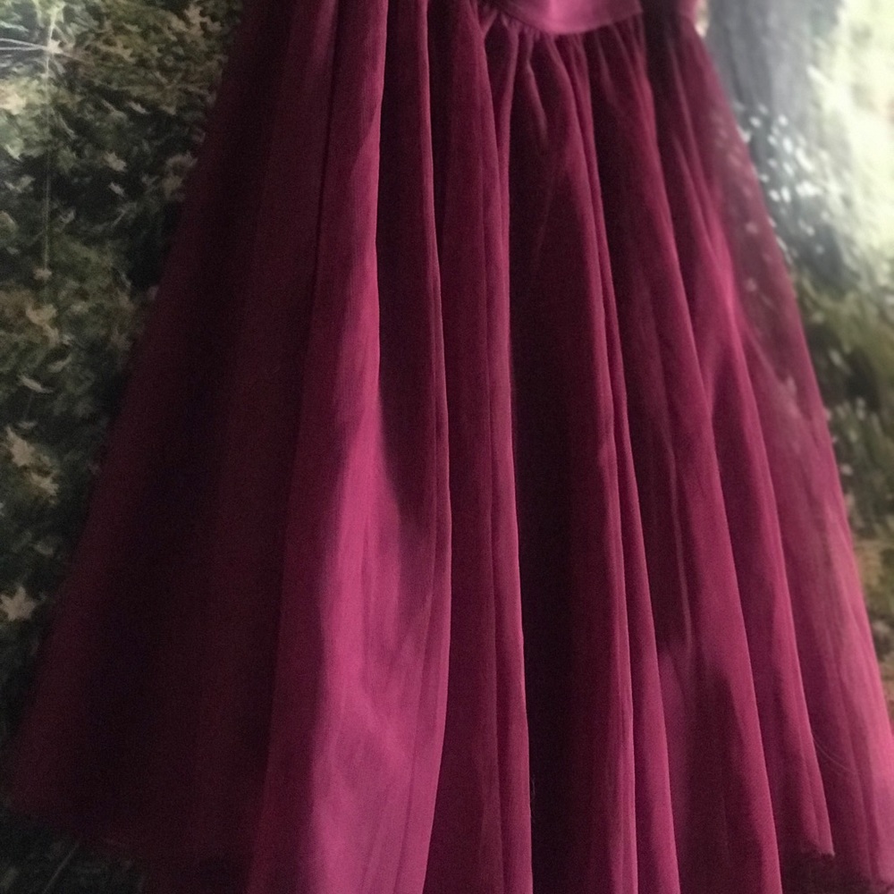 🌻🌸 TORRID WINE COLORED TULLE SKIRT🌻🌸